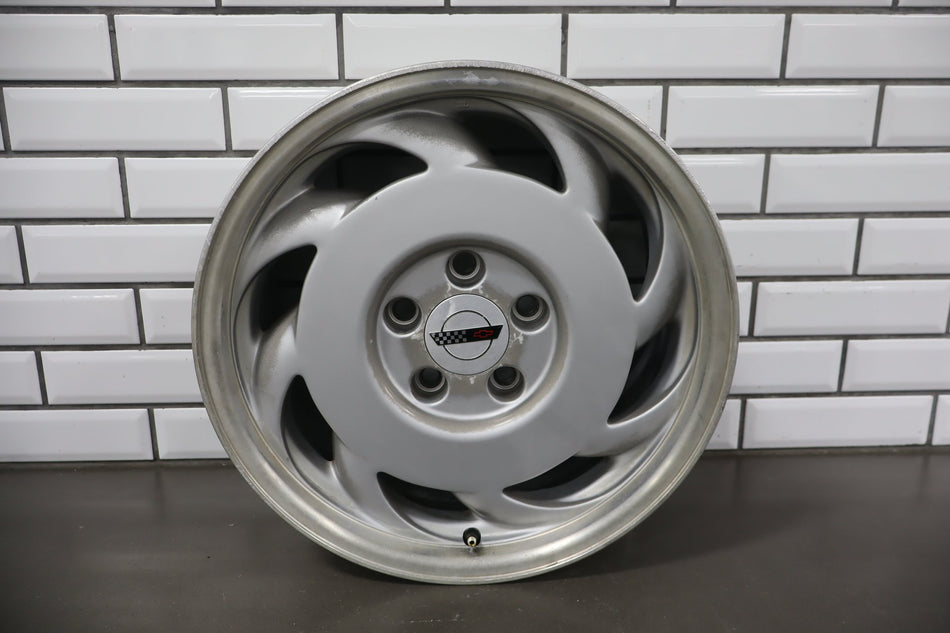 1991-1996 Chevrolet Corvette C4 Right 17x9.5" Directional Sawblade Wheel
