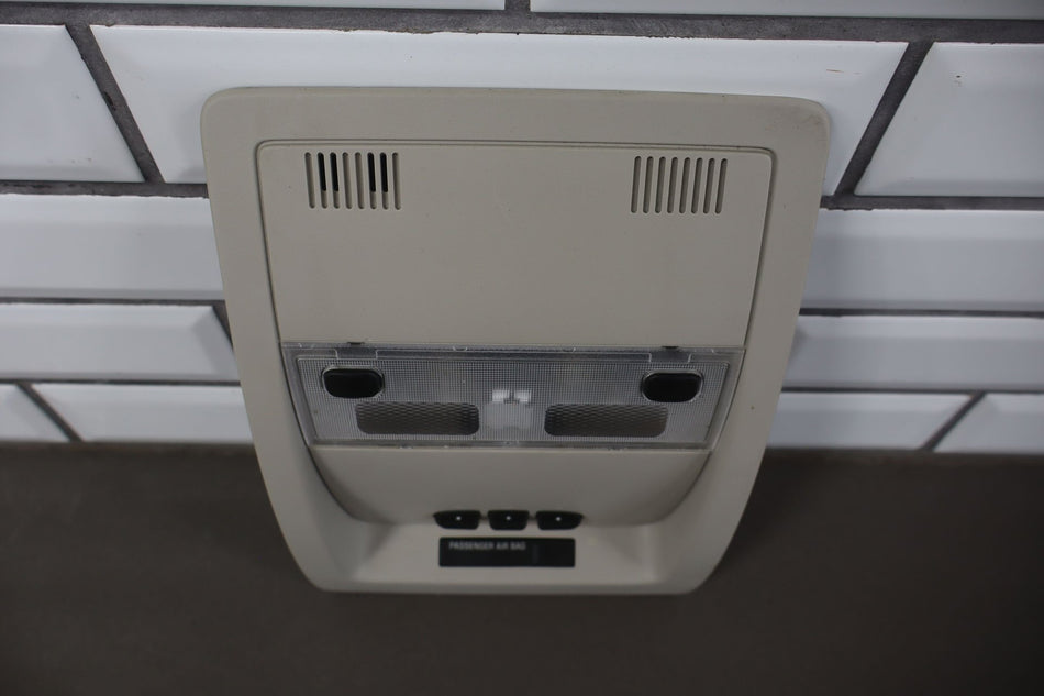2007 Chevrolet Avalanche Front Console 833
