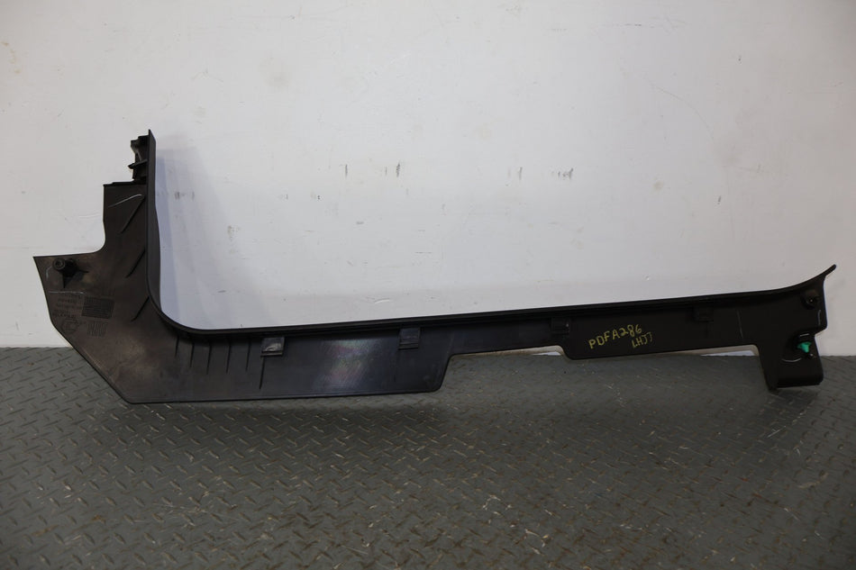 12-19 Fiat 500 Kick Panel Pair (Black)
