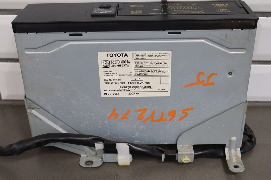 Lexus LX470 2003-2005 CD Disck changer 86270-60111