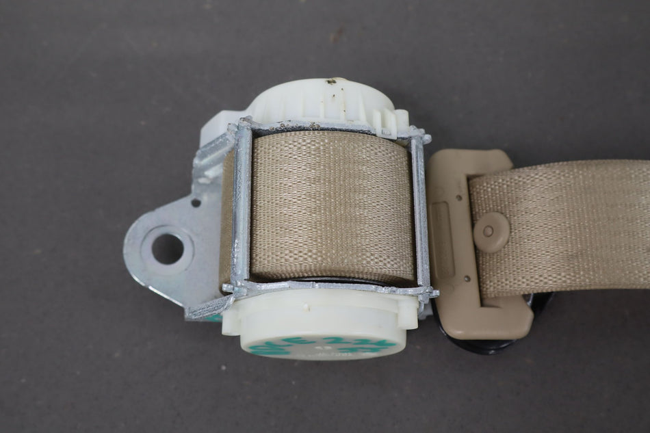 2013 Chevrolet Tahoe- Rear Seat Belt