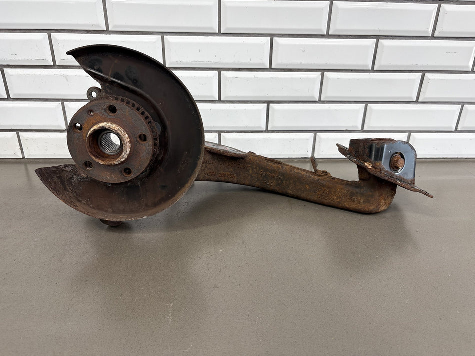 00-06 Audi TT Quattro 8N Passenger Right RH Rear Spindle Knuckle Hub OEM