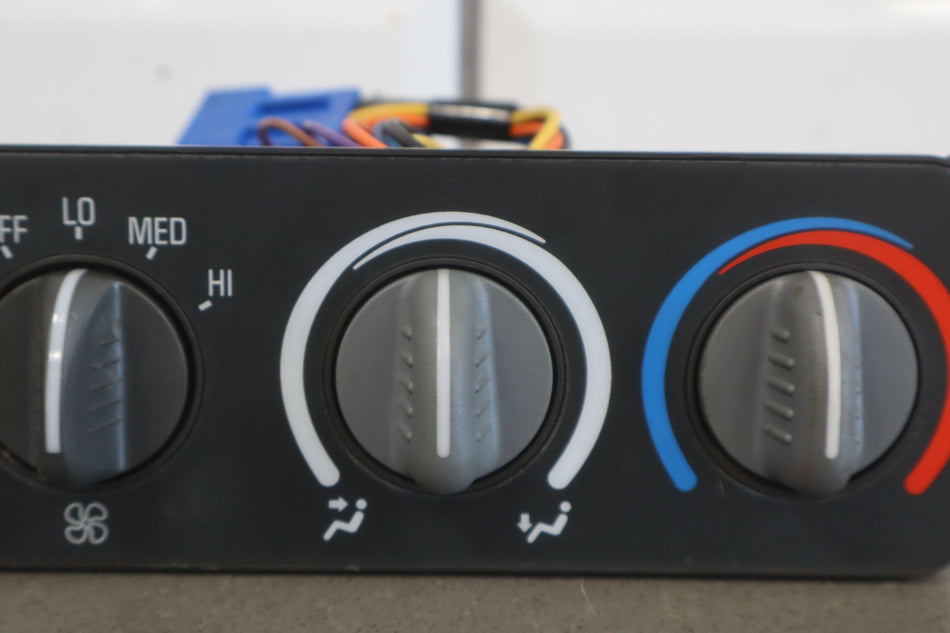 1997 Chevrolet Suburban 2500- Heater/AC Controls