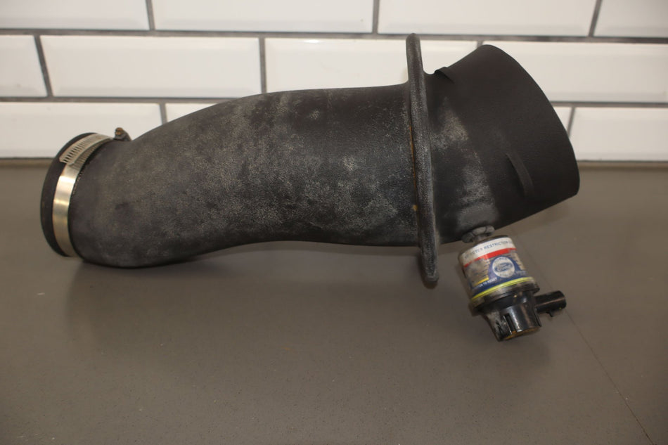 2002 Ford F-350 Super Duty- Air Cleaner/Box