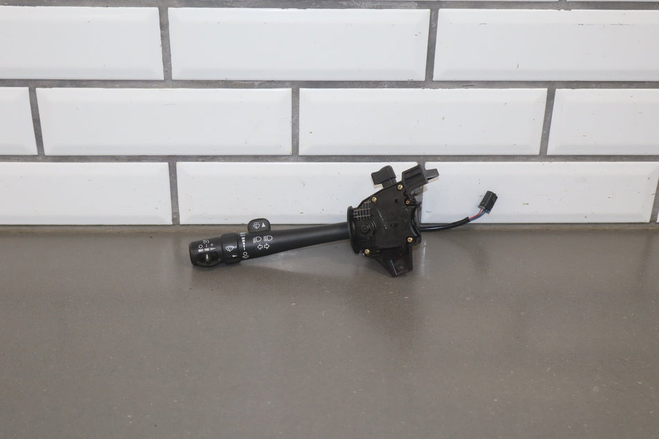 2003-2006 Chevrolet SSR Combination Turn Signal Wiper Switch OEM