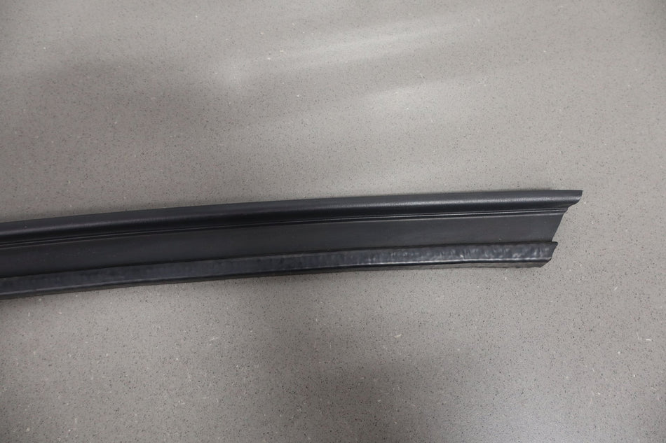 2003-2009 Hummer H2 Left Driver Rear Door To Body Weather Stripping Gasket Seal