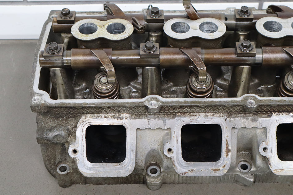 09-23 Dodge Challenger 5.7 RH Cylinder Head EZH