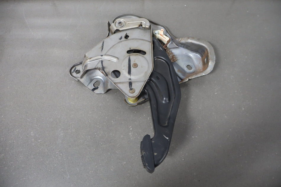 1997 GMC Savana- Emergency Brake Handle/ Pedal