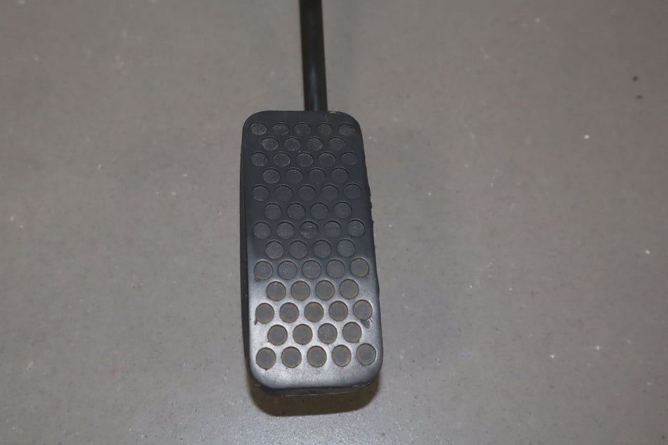 1992 Toyota Land Cruiser- Pedal Assembly