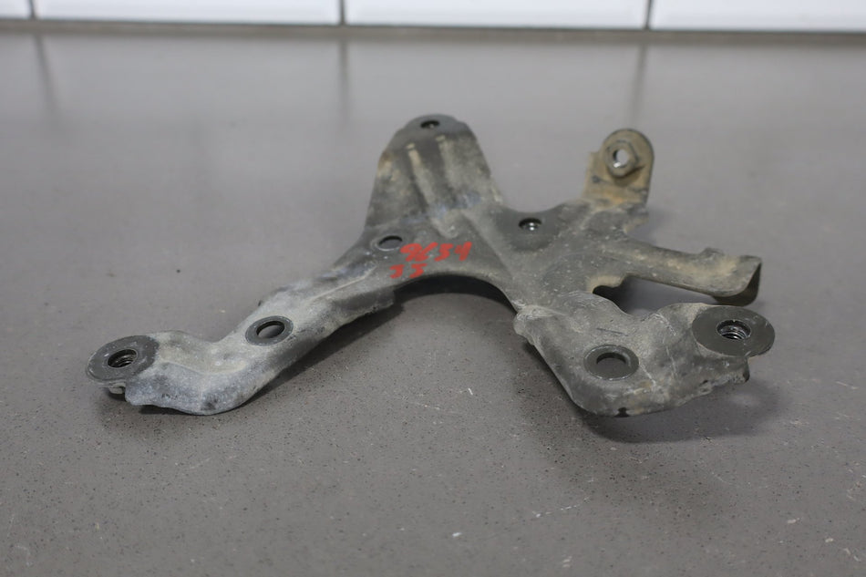 2002 Chevrolet Silverado 6.6LL Diesel FICM Bracket
