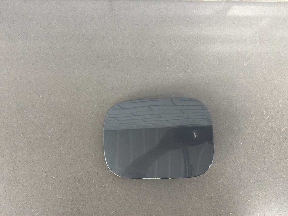 2004 Lexus LS430 F30- Fuel Filler Door