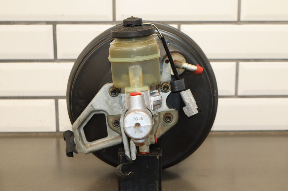 1993-1997 Toyota Land Cruiser Lexus LX450 Brake Booster 4461060792