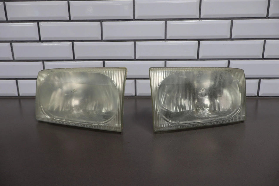 2003 Ford Excursion- HEADLAMP ASSEMBLY