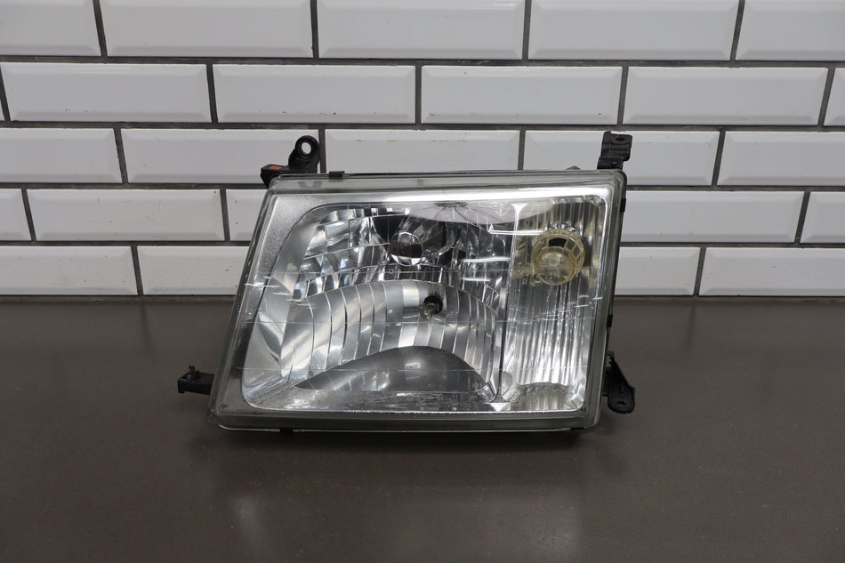 1998-2005 Toyota Land Cruiser Left Headlamp 8105060072