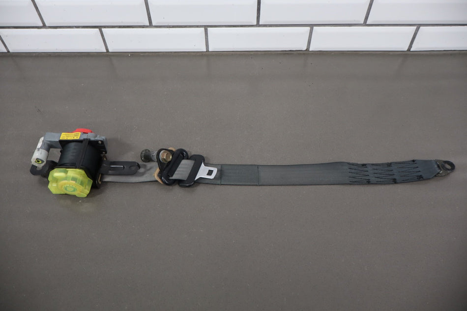 2001 Mazda MX-5 Miata NB2 Right Front Seat Belt
