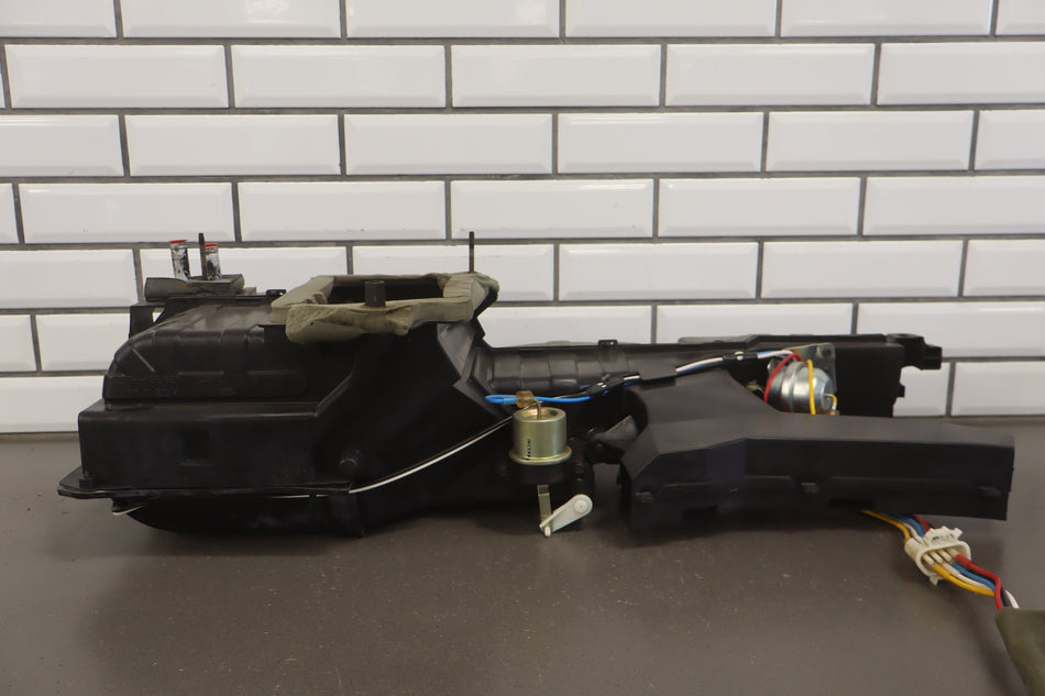 1996 Ford F-250 Heater Core/Box OEM