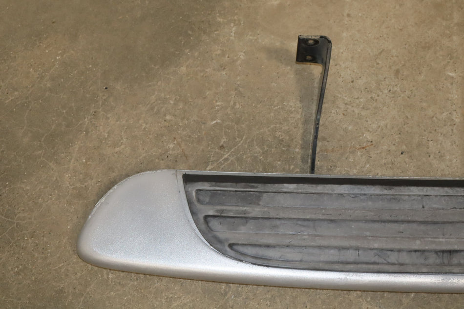 2003-2006 Chevrolet SSR Right Running Board OEM