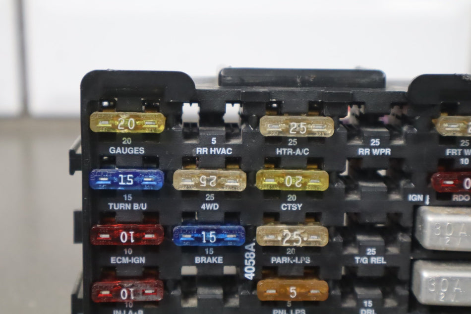 1992 GMC Sierra GMT400- Cabin Fuse Box