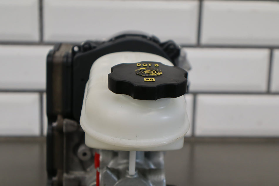 12-20 Tesla Model S Power Brake iBooster Master Cylinder Reservoir Tank Oem
