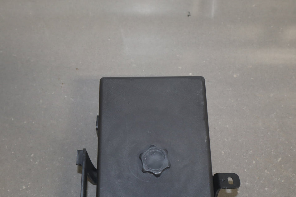 1997-2004 Chevrolet Corvette C5 Cabin Fuse Box 19300118