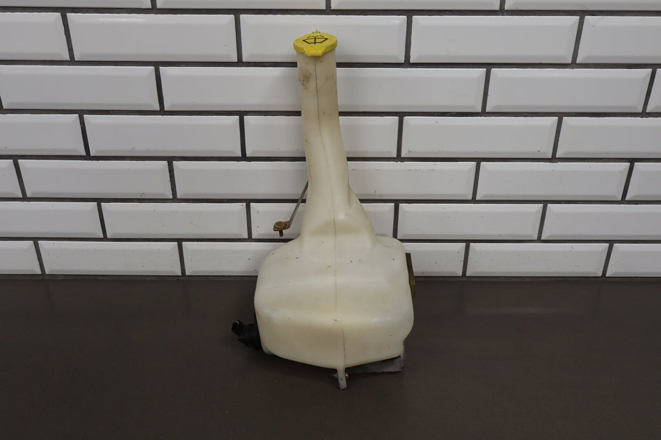 08-14 Dodge Challenger Washer Bottle Pump Lid
