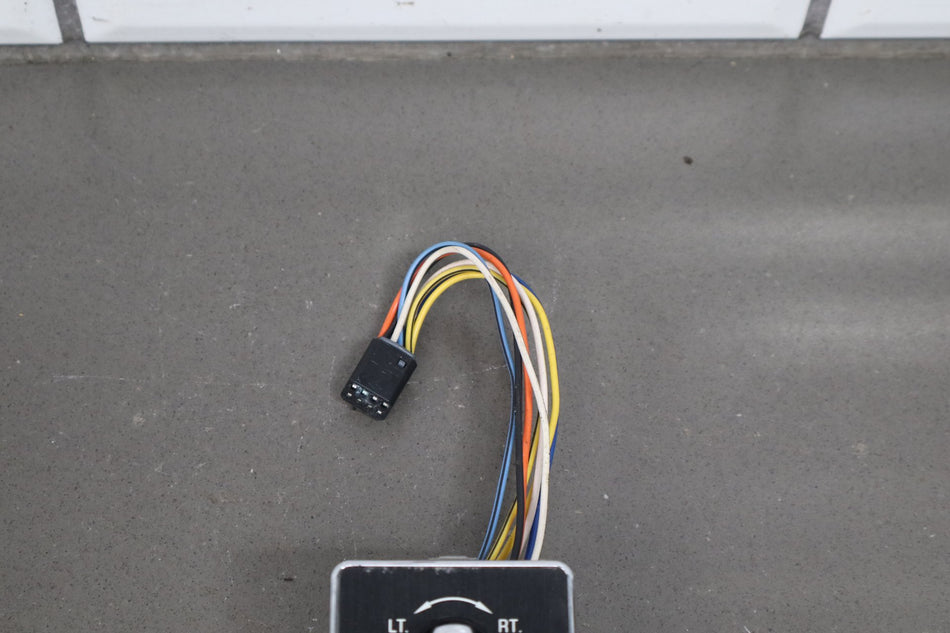 1993-1996 Cadillac Fleetwood Left Front Window, Driver Seat Switch
