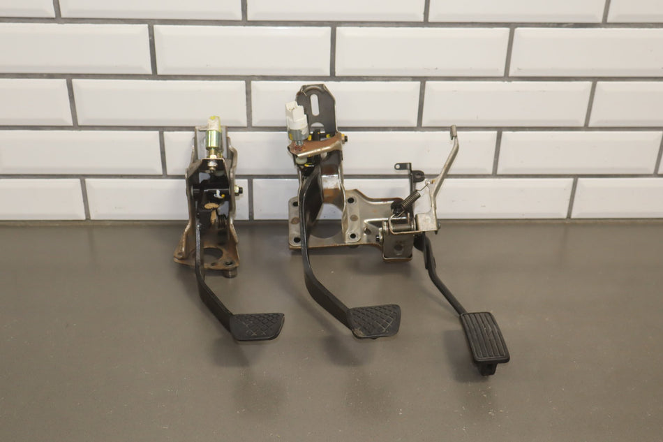 1996 Honda Civic del Sol Manual Transmission Pedals OEM