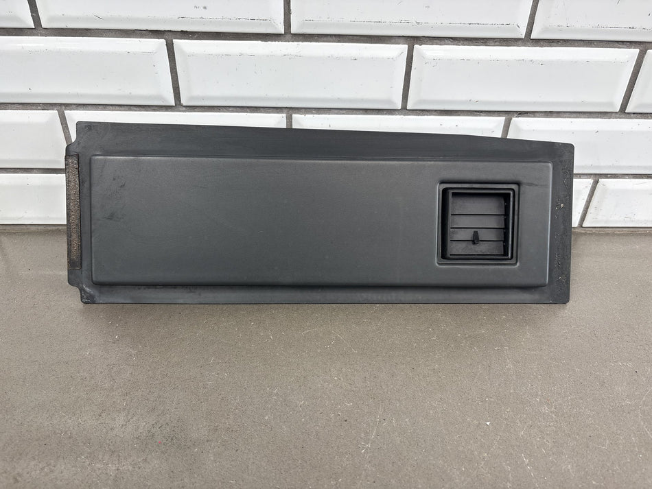 84-89 Chevy C4 Corvette Right Dash Air Vent (Black)