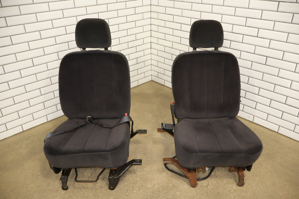 2005 Dodge Ram 2500 Quad Cab Cloth Seat Set Dark Slate DV