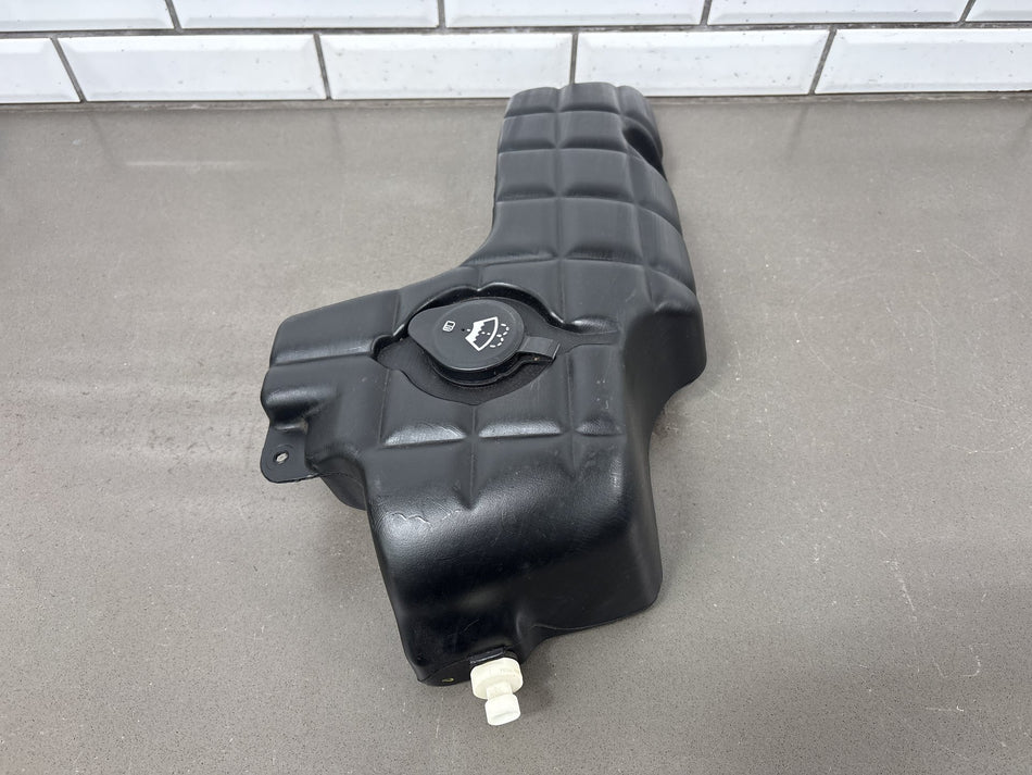 1997-2004 Chevrolet Corvette Washer Bottle 22155677