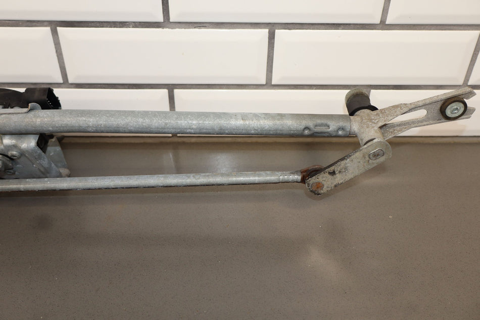 2007 Hummer H2- Wiper Linkage