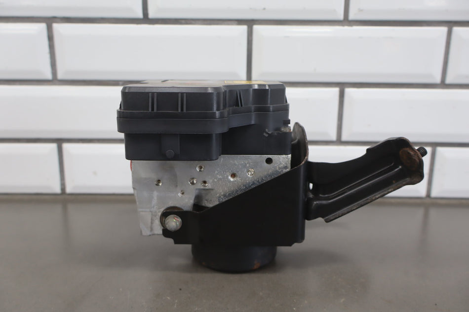 2004 Lexus LS430 ABS Brake Unit OEM
