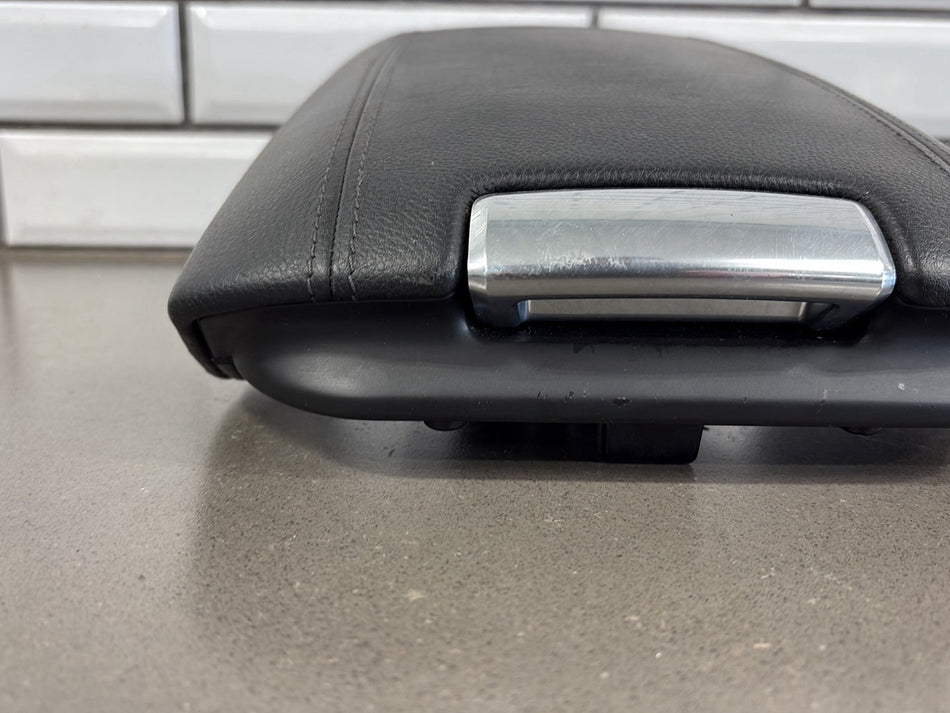 2011 Porsche Cayenne Console Lid Black MA