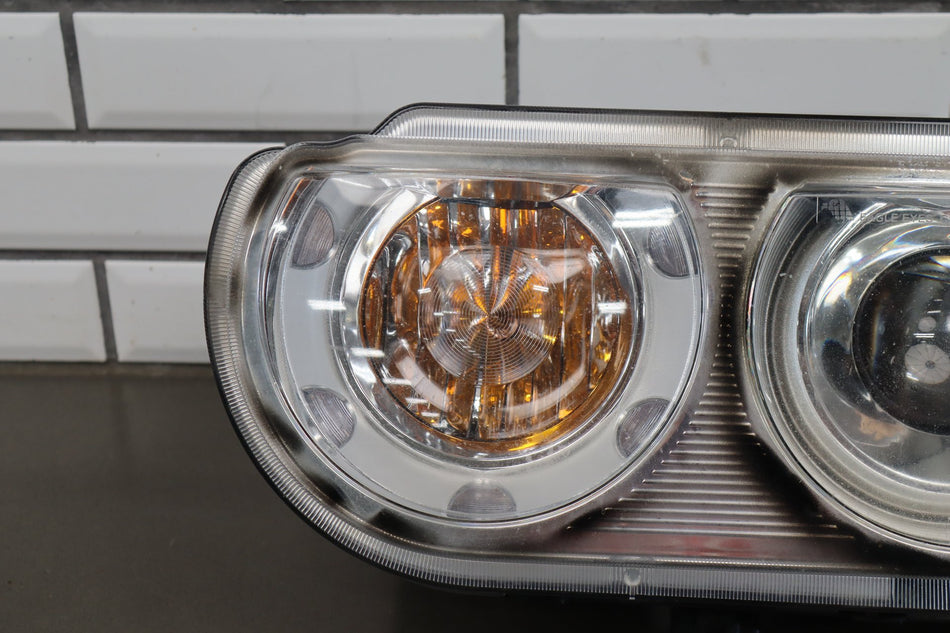 08-14 Dodge Challenger RT LH Xenon HID Headlight Tested