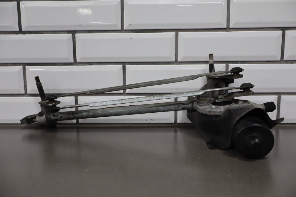 2009 Pontiac G8 Front Wiper Motor OEM
