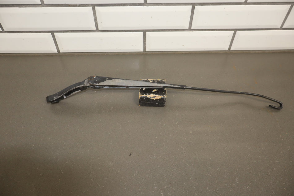 2004 Dodge Dakota Sport Wiper Arm Pair