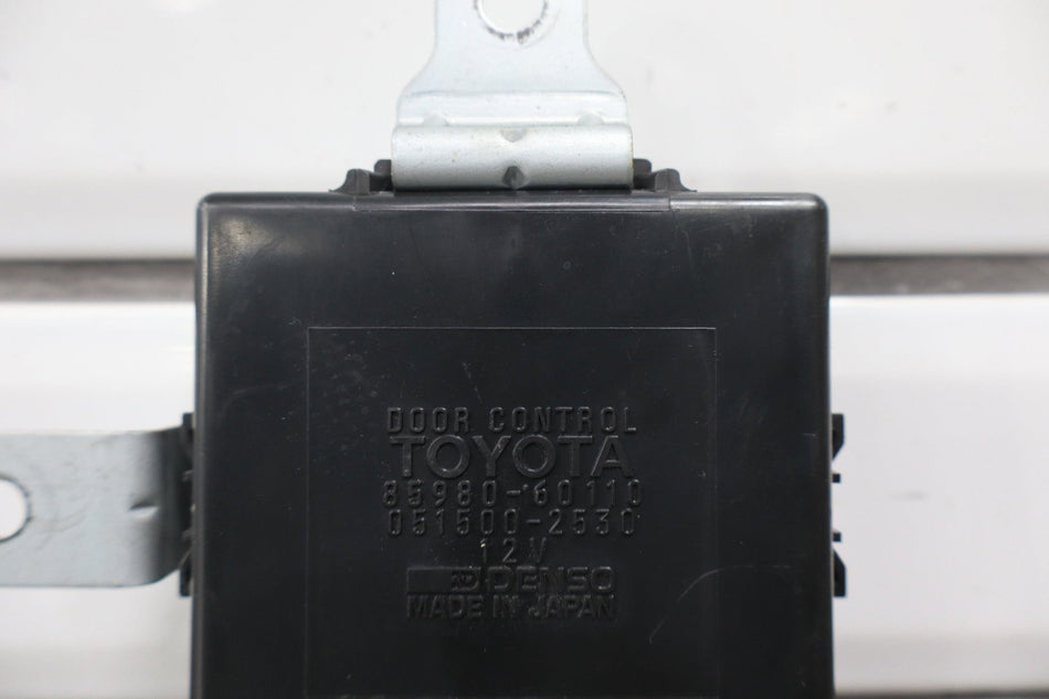 1992-1997 Toyota Land Cruiser Fj80 FZJ80 Door Control Relay 8598060110