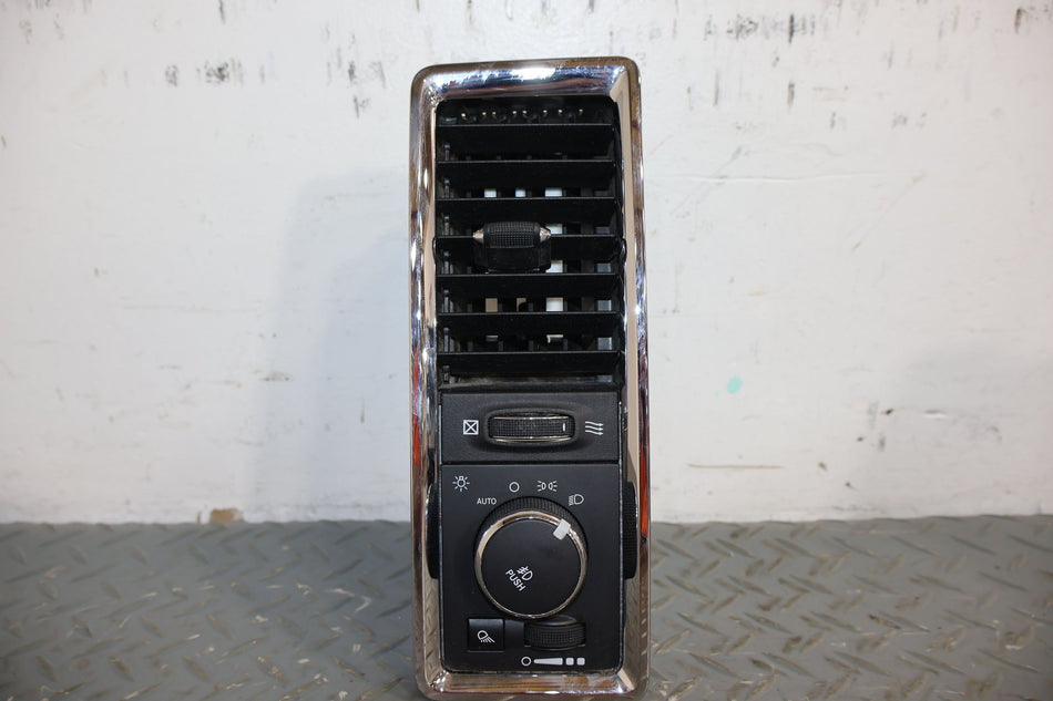 2014 Ram 2500- Dash Vent