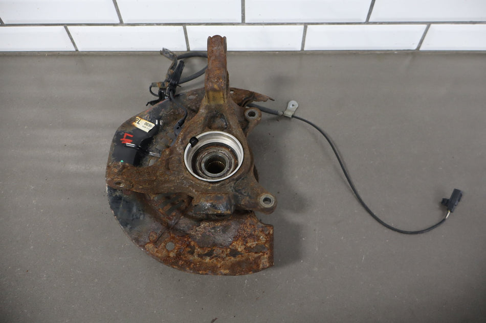 2012 Toyota Sienna XLE Left Front Spindle