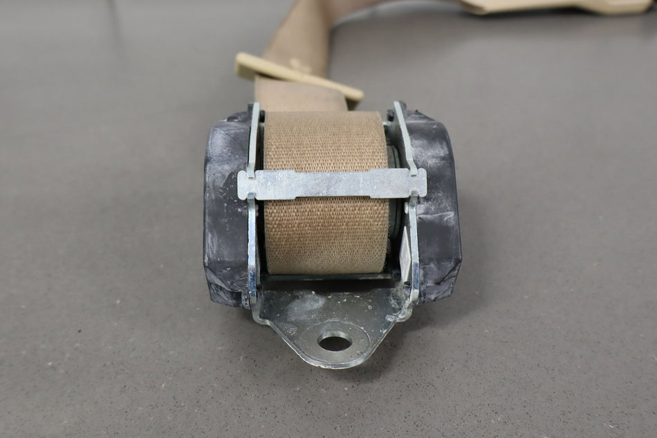 2010 Chevrolet Corvette- Front Seat Belt