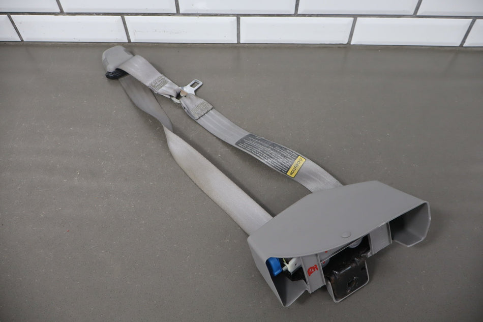 1997 GMC Suburban Right Front Seat Belt Grey 132 E20070RH