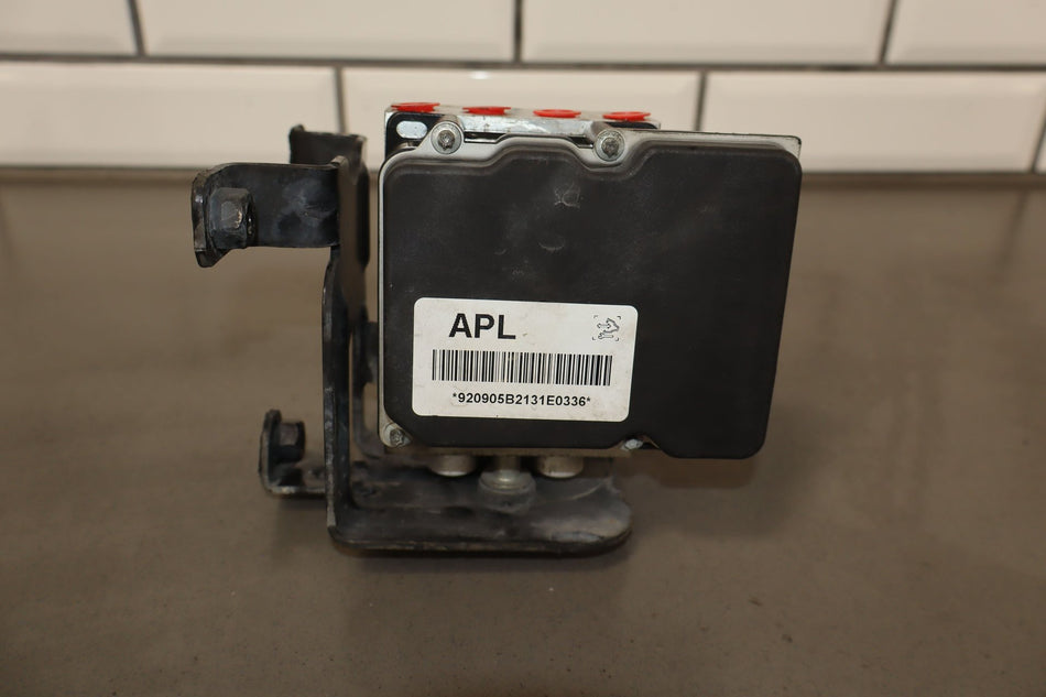2012 Chevrolet Suburban 1500- Anti-Lock Brake Parts