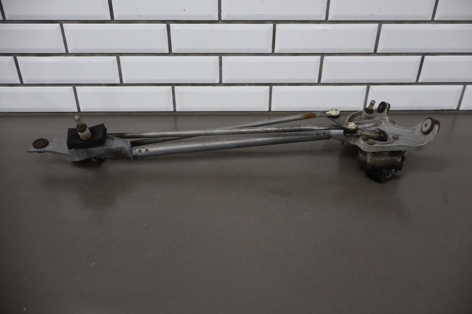 2005-2013 Chevrolet Corvette C6 - Front Wiper Transmission & Motor