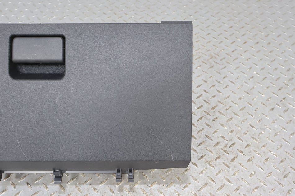 2013 Toyota FJ Cruiser Glove Box 11