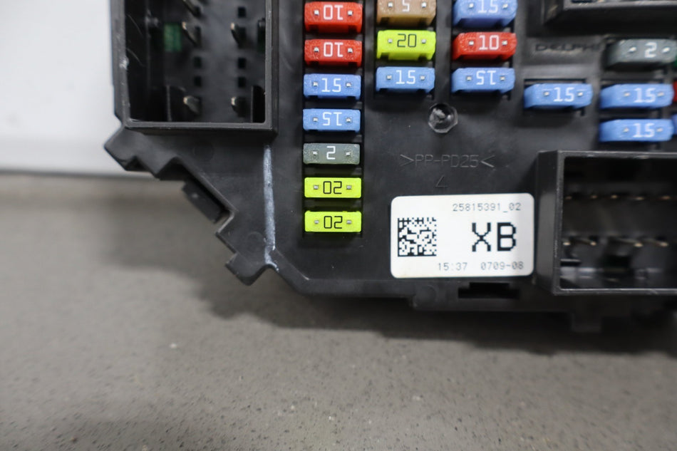 2009 Chevrolet Suburban 1500 Z71 GMT900 5.3L Flex-Fuel Cabin Fuse Box