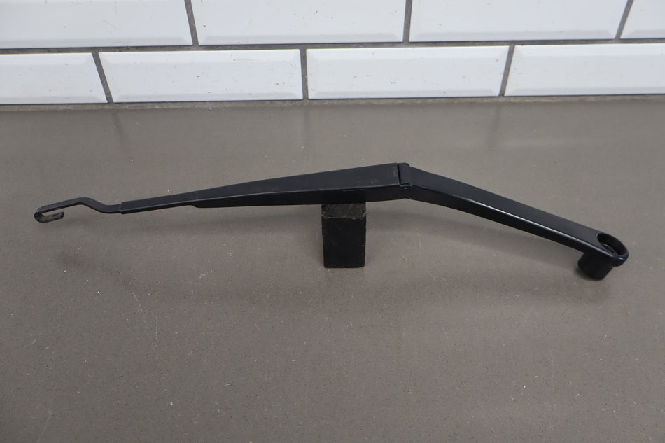 06-10 Dodge Charger SRT8 Wiper Arm Pair No Blades