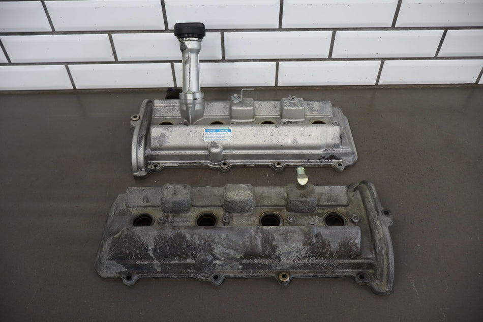 02-10 Lexus SC430 4.3 3UZ-FE Valve Cover Pair