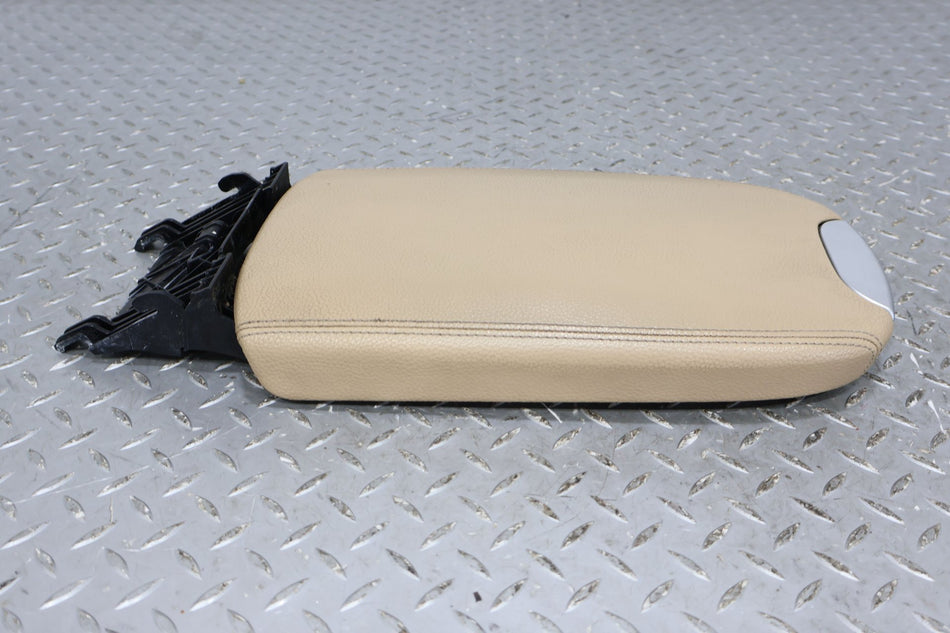 07-12 Mercedes GL450 X164 Console Lid (Brown)