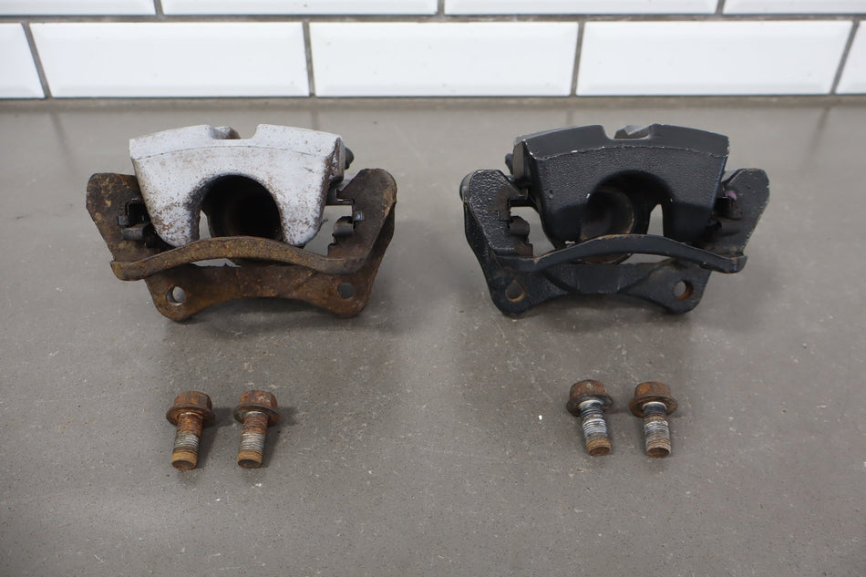 2012 Toyota Sienna Pair- FWD Rear Calipers