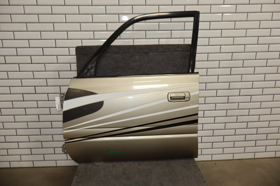 1991-1997 Toyota Land Cruiser Left Front Door W/O Molding Desert Dune Pearl